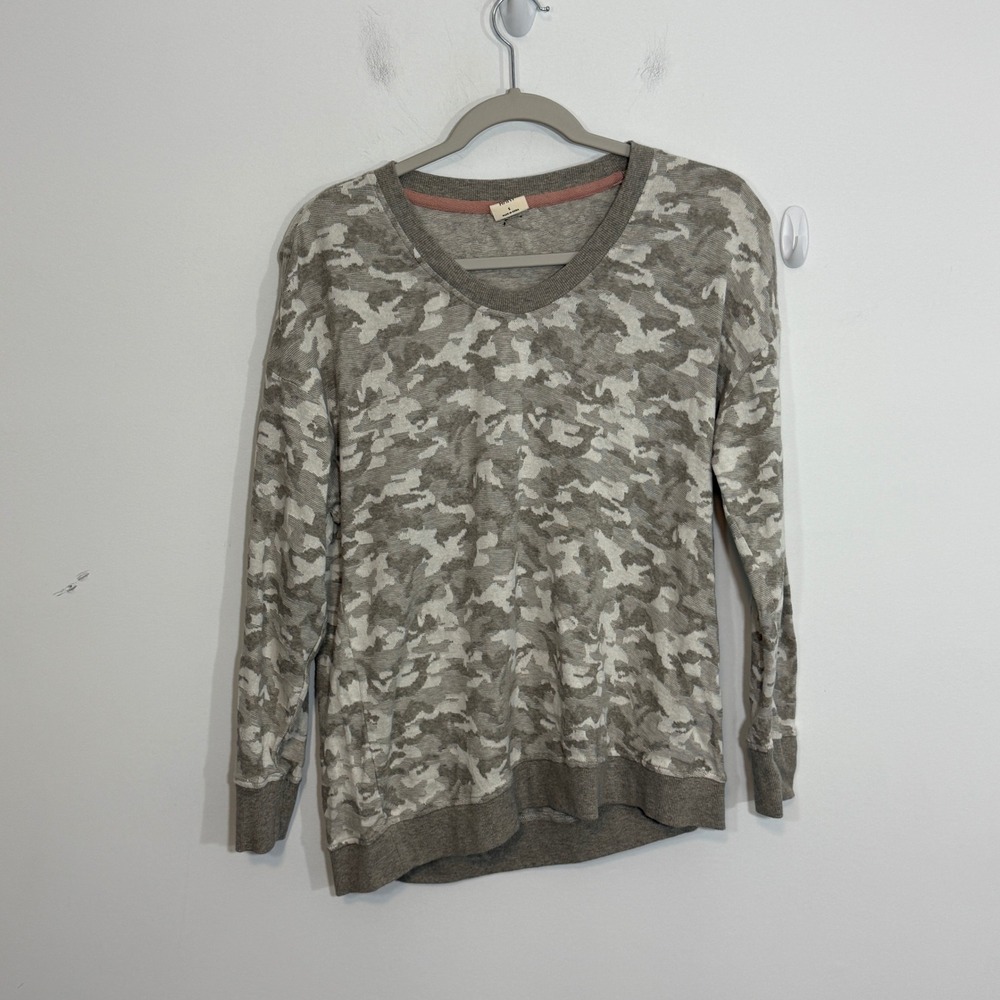 Good Hart Womens Sweatshirt S Gray Camo V-Neck Cotton Casual Knit Cozy